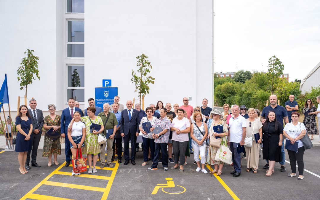 Useljene još dvije nove zgrade u Sisku za građane koji čekaju obnovu