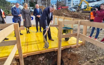 Položen kamen temeljac za još jednu POS-ovu zgradu – novi stanovi za 12 obitelji u Omišlju