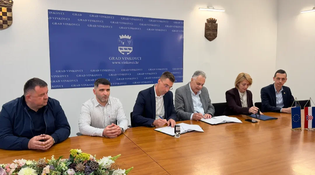 Potpisan ugovor o darovanju nekretnine u Vinkovcima